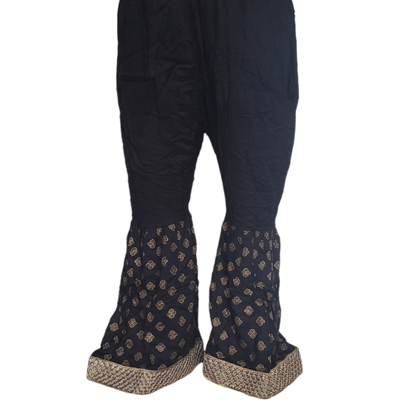 Black & gold flared bell botton pants - Picture 2 of 4